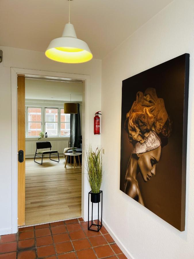Aday - Central Terrace Apartment In イェリング エクステリア 写真