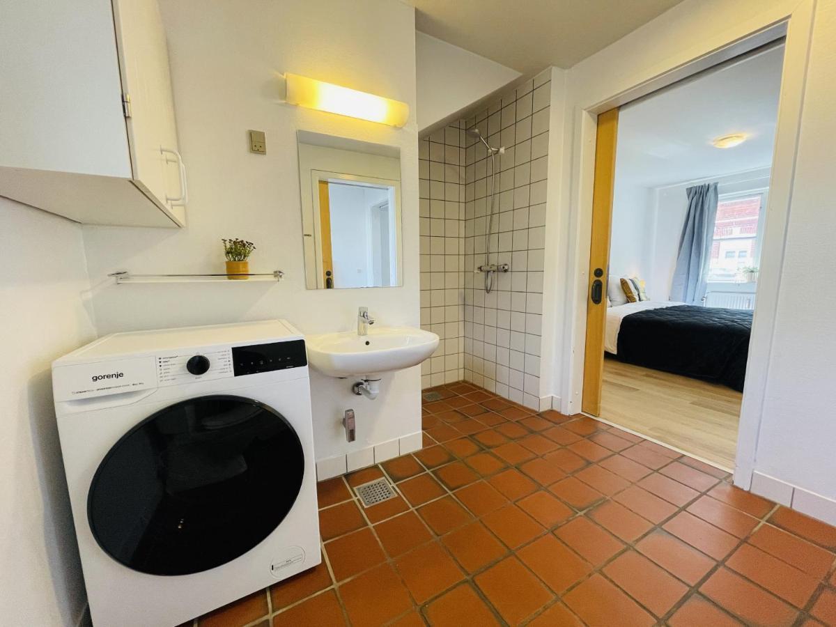 Aday - Central Terrace Apartment In イェリング エクステリア 写真